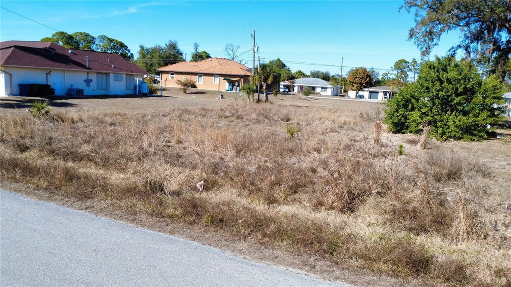 Image 4 of property listing at LORANZA AVENUE, North Port, FL 34287