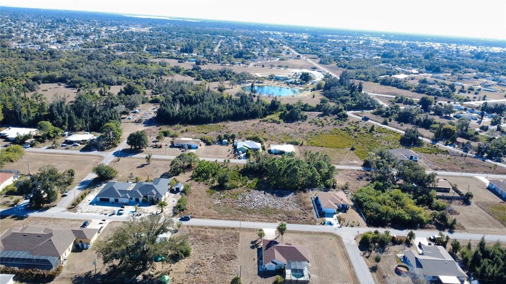 Image 6 of property listing at LORANZA AVENUE, North Port, FL 34287