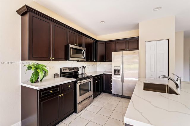 6712 Red Reef St, Lake Worth, FL 33467