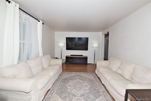 35 S 20th Street, Wyandanch, NY 11798