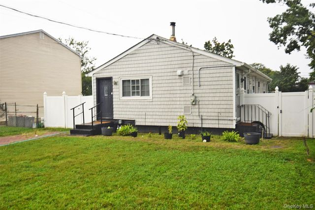 35 S 20th Street, Wyandanch, NY 11798