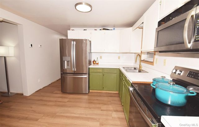 35 S 20th Street, Wyandanch, NY 11798