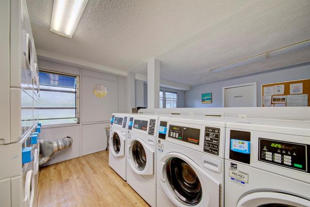 3315 58TH AVENUE S 306, St Petersburg, FL 33712