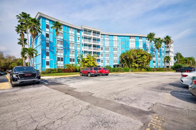 3315 58TH AVENUE S 306, St Petersburg, FL 33712