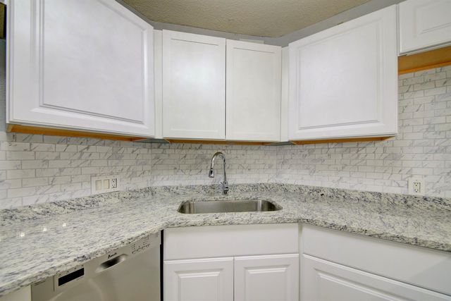 3315 58TH AVENUE S 306, St Petersburg, FL 33712