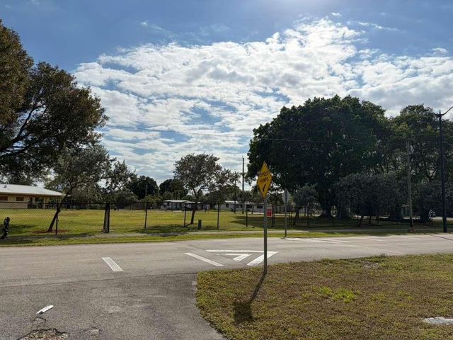 1563 NE 51st Street, Pompano Beach, FL 33064