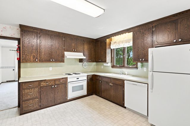 4275 Pilot Knob Road, Eagan, MN 55122
