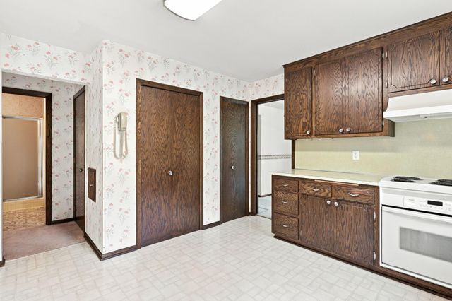 4275 Pilot Knob Road, Eagan, MN 55122