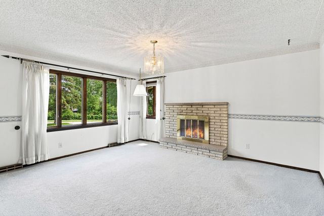 4275 Pilot Knob Road, Eagan, MN 55122