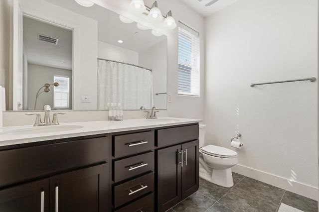 4466 Natomas Central Dr, Sacramento, CA 95834