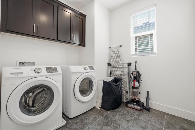 4466 Natomas Central Dr, Sacramento, CA 95834