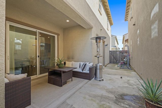 4466 Natomas Central Dr, Sacramento, CA 95834