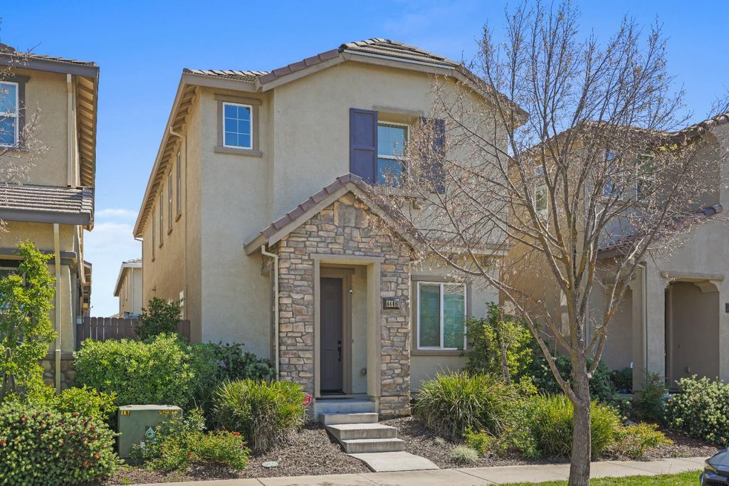 4466 Natomas Central Dr, Sacramento, CA 95834