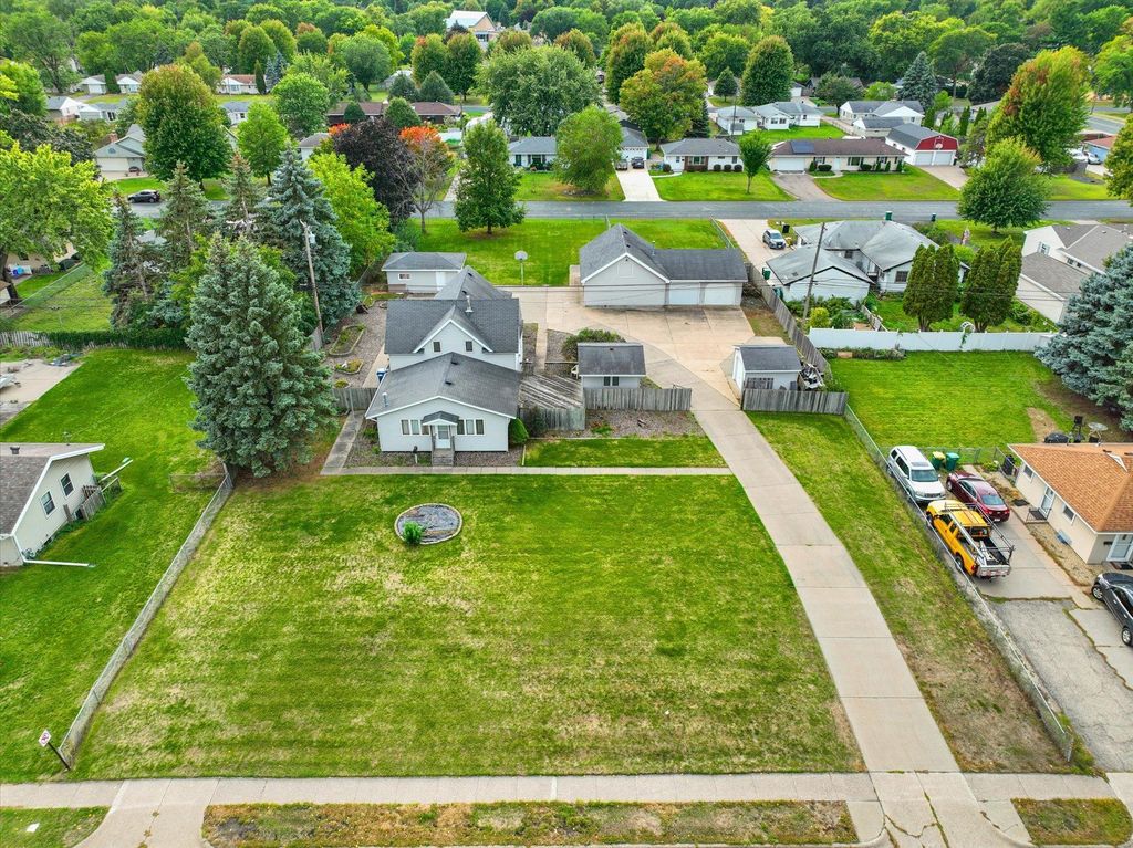 8428 Portland Avenue S, Bloomington, MN 55420 — exterior