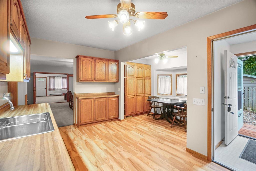 8428 Portland Avenue S, Bloomington, MN 55420 — photo 5