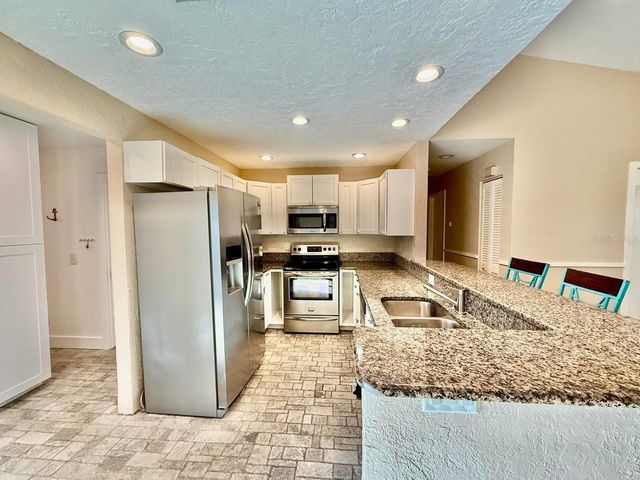 23331 CLUB VILLAS DRIVE, Land O Lakes, FL 34639