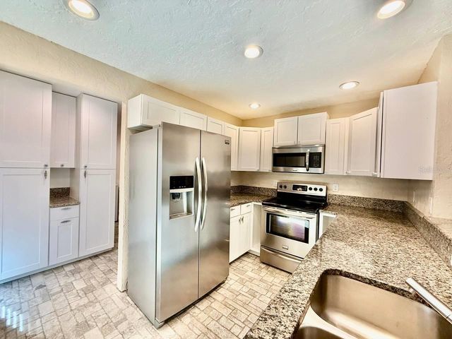 23331 CLUB VILLAS DRIVE, Land O Lakes, FL 34639