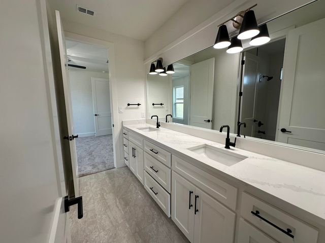 322 Saddle Brook Drive, Hallsville, TX 75650