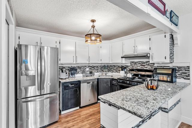 329 Knotty Pine Circle A-2, Greenacres, FL 33463