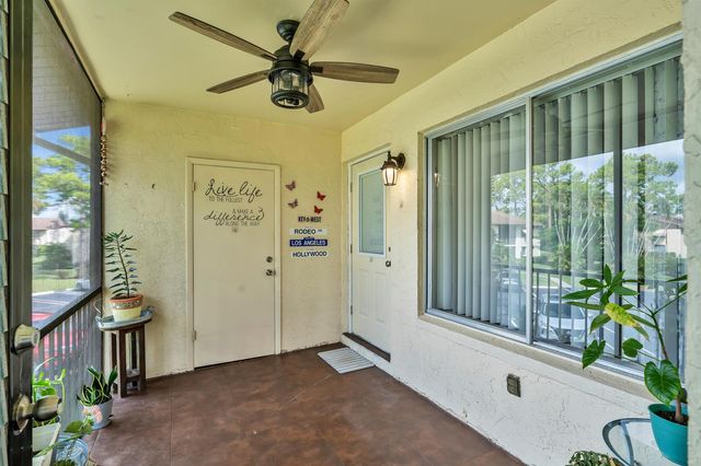 329 Knotty Pine Circle A-2, Greenacres, FL 33463