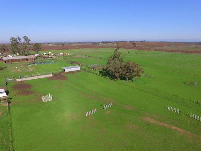 29266 Dry Creek Rd, Galt, CA 95632