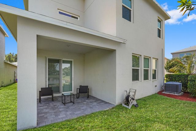 1826 Lake Cove Drive, Lake Worth, FL 33460