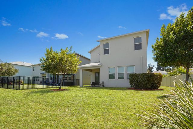 1826 Lake Cove Drive, Lake Worth, FL 33460