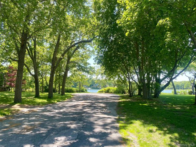 2735 Beebe Drive, Cutchogue, NY 11935