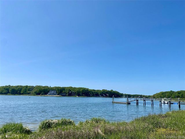 2735 Beebe Drive, Cutchogue, NY 11935