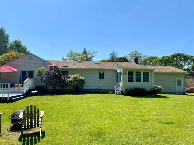 2735 Beebe Drive, Cutchogue, NY 11935