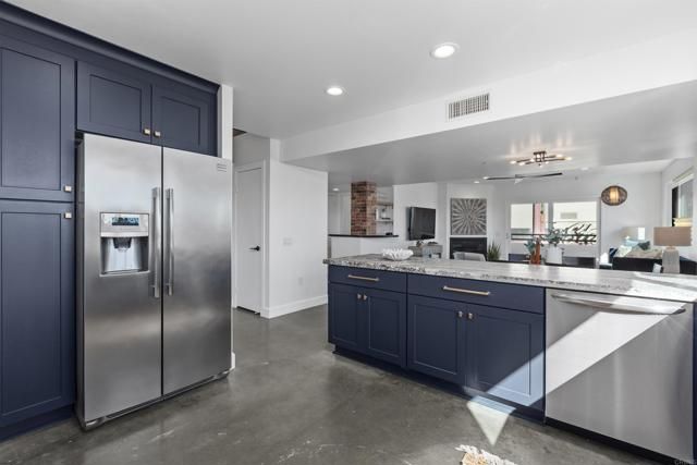 401 N Coast Hwy 301, Oceanside, CA 92054