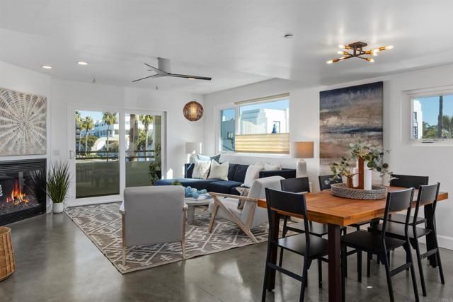 401 N Coast Hwy 301, Oceanside, CA 92054