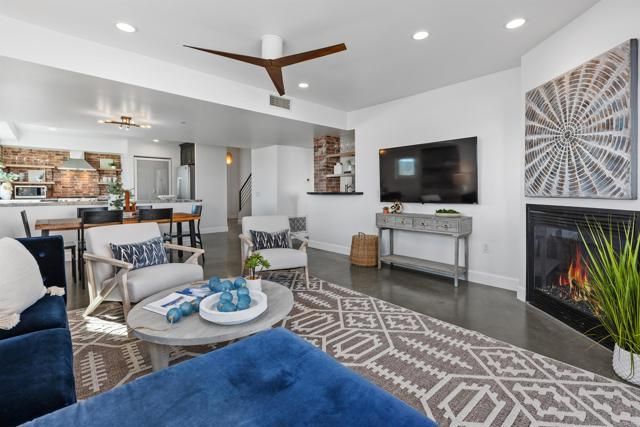 401 N Coast Hwy 301, Oceanside, CA 92054