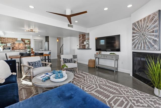 401 N Coast Hwy 301, Oceanside, CA 92054