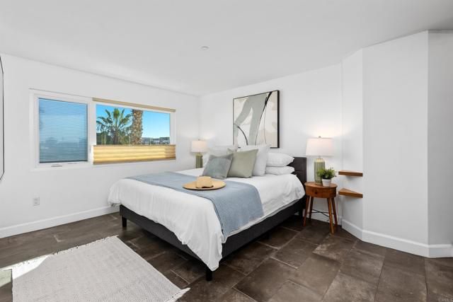 401 N Coast Hwy 301, Oceanside, CA 92054