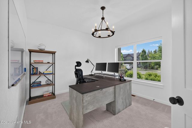 999 E HURRICANE DR, Hayden, ID 83835