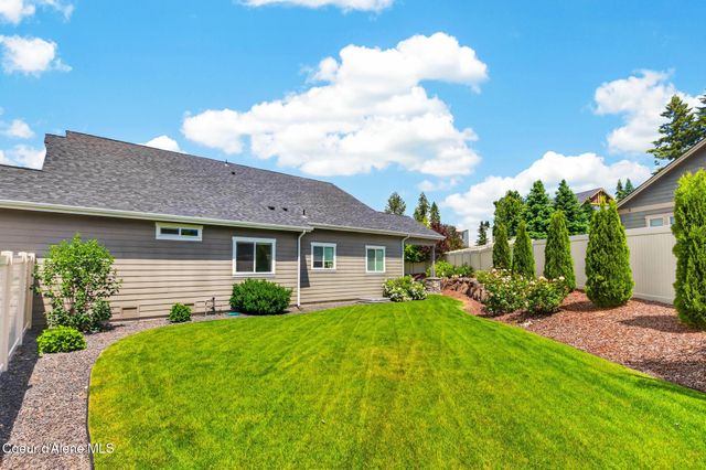 999 E HURRICANE DR, Hayden, ID 83835