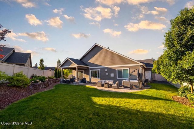 999 E HURRICANE DR, Hayden, ID 83835