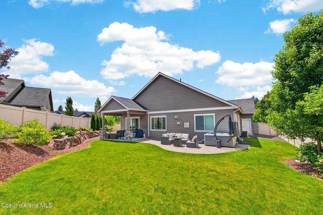 999 E HURRICANE DR, Hayden, ID 83835