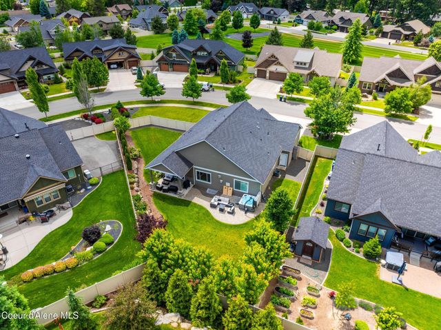 999 E HURRICANE DR, Hayden, ID 83835