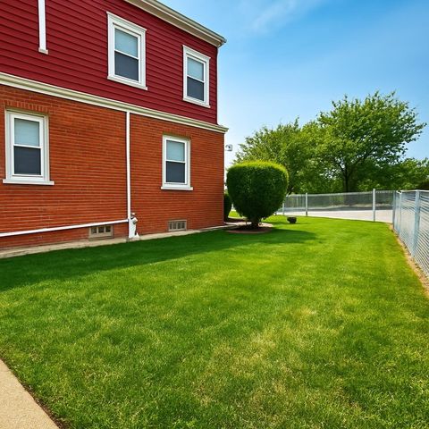 11003 S Avenue E, Chicago, IL 60617