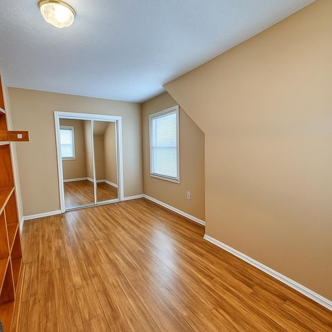 11003 S Avenue E, Chicago, IL 60617