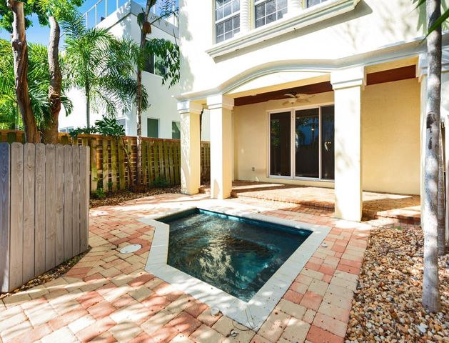 804 NE 16th Avenue, Fort Lauderdale, FL 33304