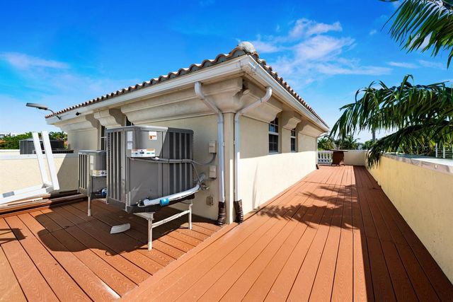 804 NE 16th Avenue, Fort Lauderdale, FL 33304