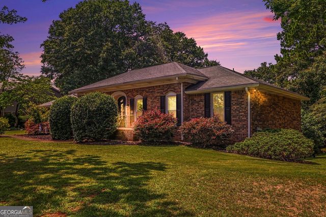 410 Saddle Lake Drive, Roswell, GA 30076