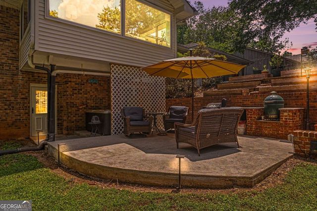 410 Saddle Lake Drive, Roswell, GA 30076