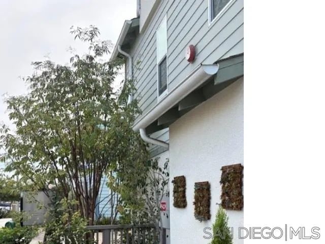 2675 Roosevelt St, Carlsbad, CA 92008
