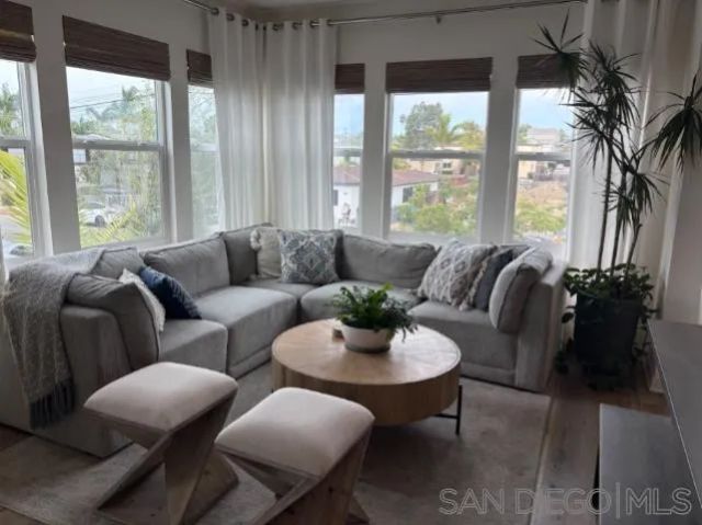 2675 Roosevelt St, Carlsbad, CA 92008