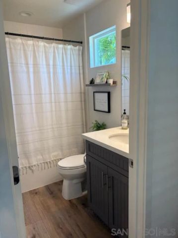 2675 Roosevelt St, Carlsbad, CA 92008