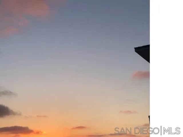 2675 Roosevelt St, Carlsbad, CA 92008